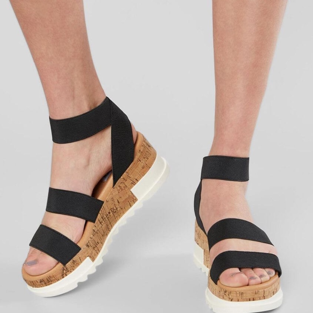Steve Madden | Black | Bandi | Platform | Sandals